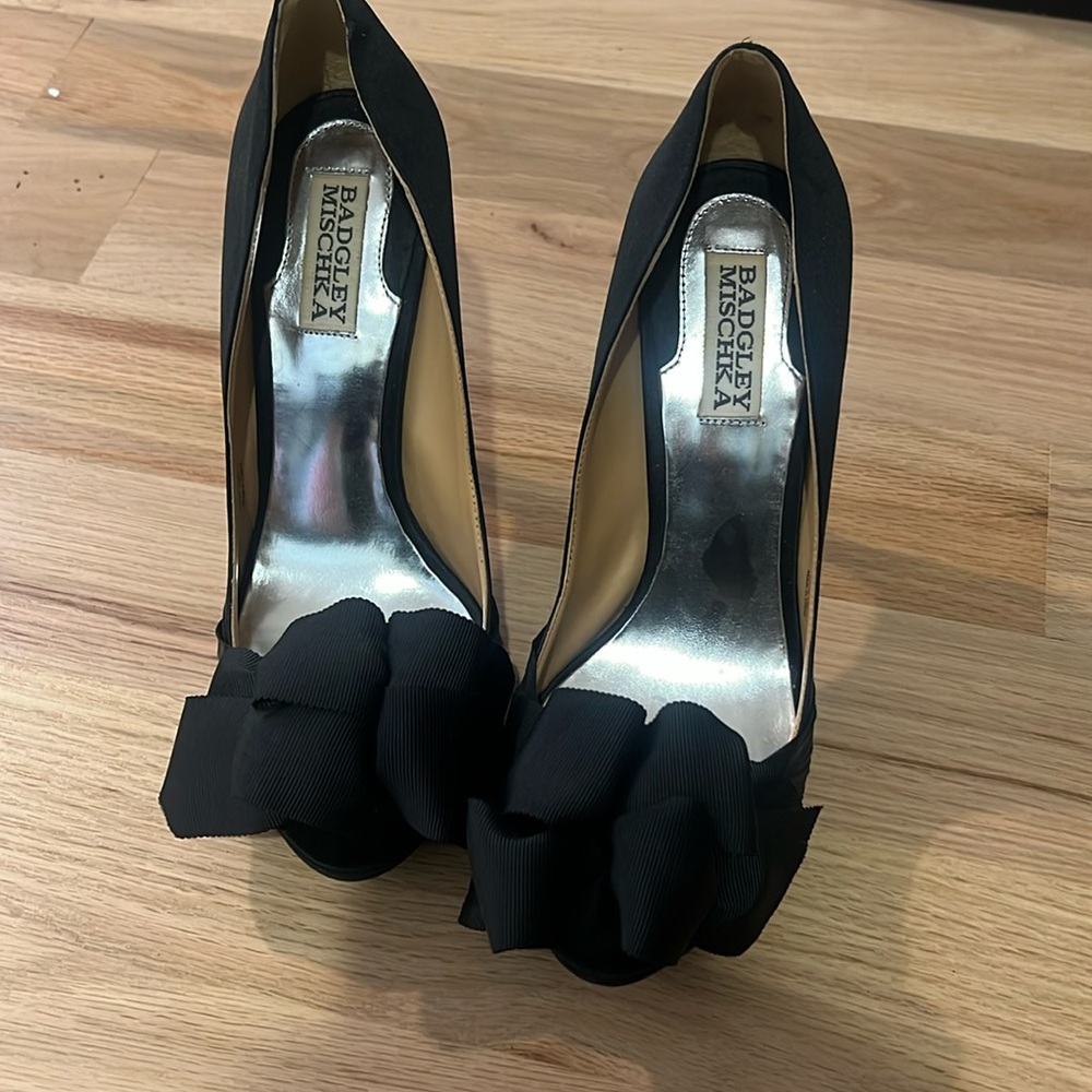 Badgley Mischka black heels 👠